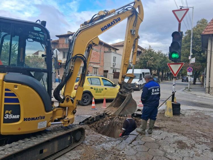 Поредна авария на главен водопровод в Хасково