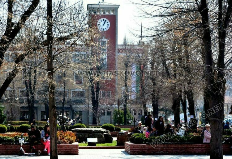 Предимно облачна събота 