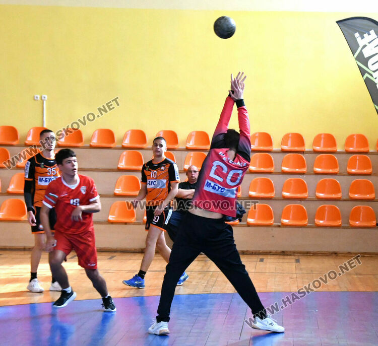 Младежите на „Асти ‘91“ стартираха с победа новия сезон в зона „Тракия“