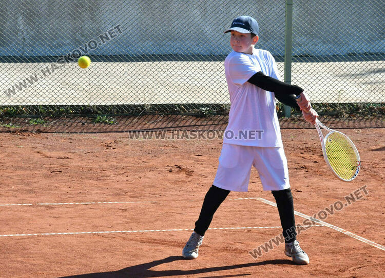 Нестор Тзузба спечели тенис турнира в Хасково