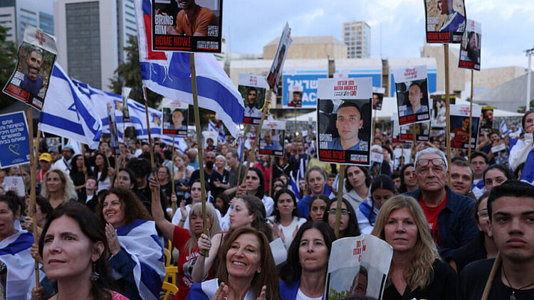  „Хамас“ освободи първите седем от 20-те оцелели заложници