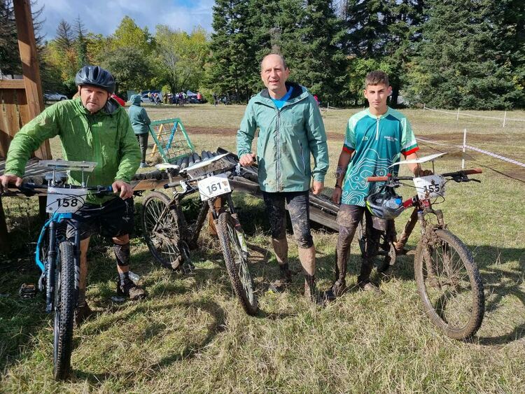 Състезателите на „Компас 1994“ с престижни класирания на шампионата по колоориентиране