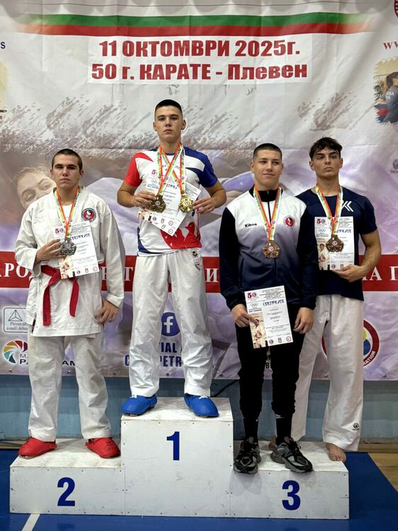 Васил Ривов се завърна с титла