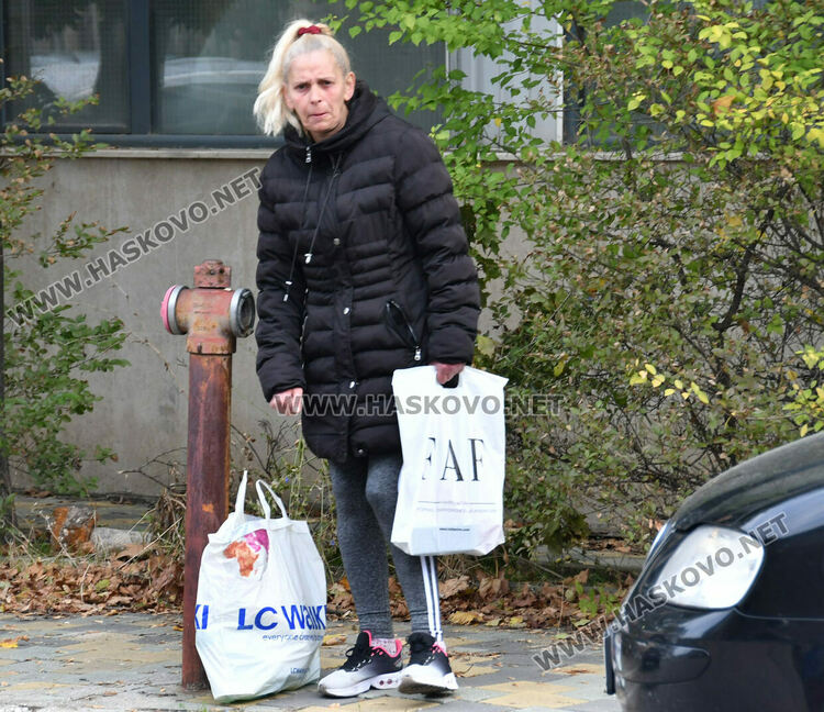 Хасковлии извиха опашка в първия ден за раздаване на помощи