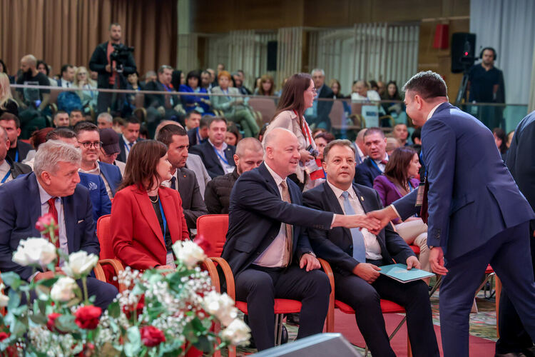 Иво Димов бе модератор на темата за ТБО на Годишната среща на местните власти