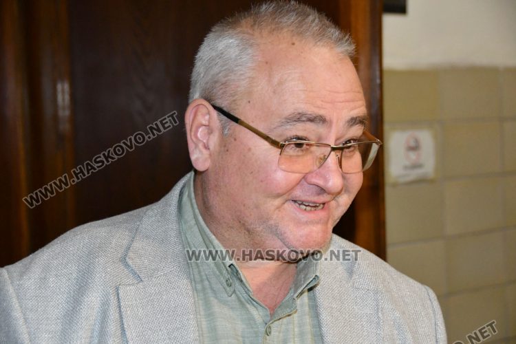 Адвокат Антон Попов