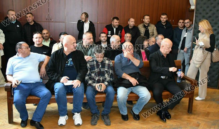 Отложиха за пореден път делото за отстраняване на Мюмюн Искендер като кмет 