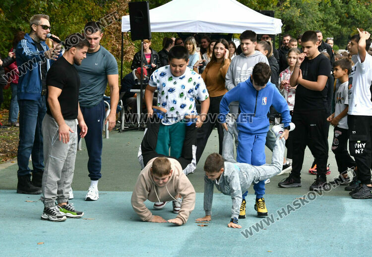 Стотици деца се вдъхновиха от героите на популярно реалити в спортен празник в парк „Кенана“