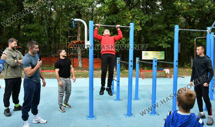 Стотици деца се вдъхновиха от героите на популярно реалити в спортен празник в парк „Кенана“