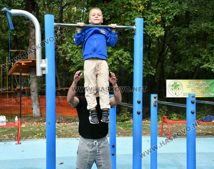 Стотици деца се вдъхновиха от героите на популярно реалити в спортен празник в парк „Кенана“