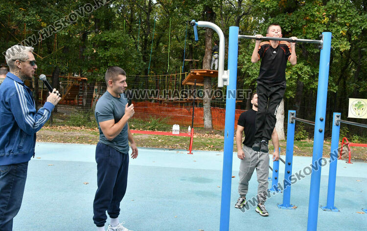 Стотици деца се вдъхновиха от героите на популярно реалити в спортен празник в парк „Кенана“