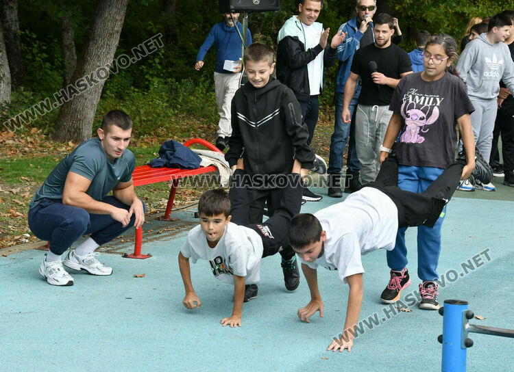 Стотици деца се вдъхновиха от героите на популярно реалити в спортен празник в парк „Кенана“
