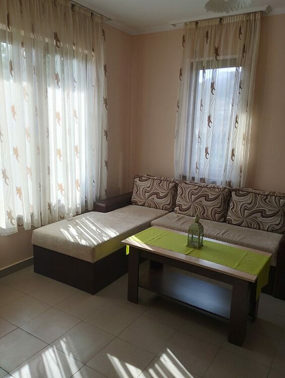 НАП продава къща за гости в Мезек на 50% по-ниска цена от първоначалната 