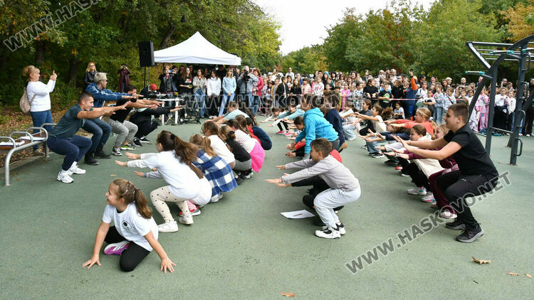 Стотици деца се вдъхновиха от героите на популярно реалити в спортен празник в парк „Кенана“