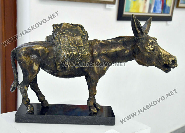 Откриват изложбата „По вълните“ на бургаския творец Радостин Дамасков в галерия „Форум“