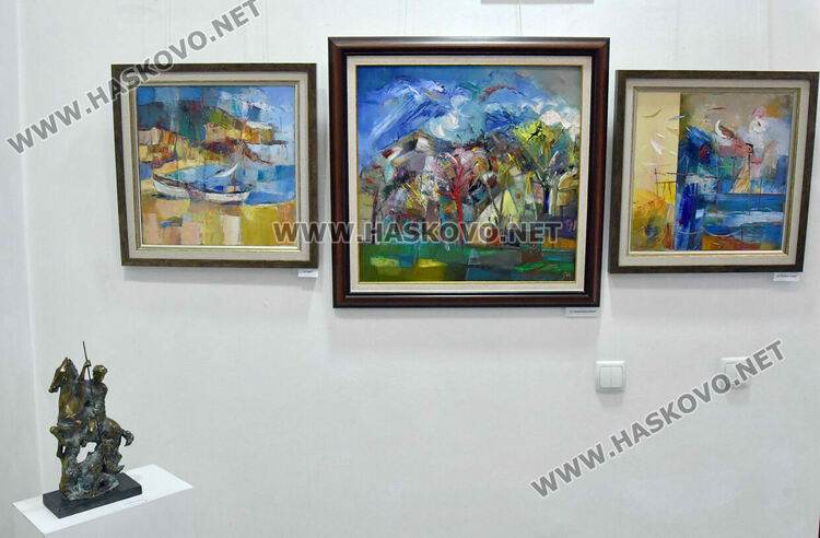 Откриват изложбата „По вълните“ на бургаския творец Радостин Дамасков в галерия „Форум“