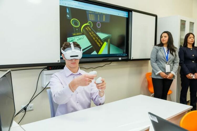 Министър-председателят Росен Желязков откри невоизградените STEM центрове в ОУ „Св. Иван Рилски“ и ПМГ „Христо Смирненски“.