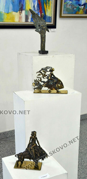 Откриват изложбата „По вълните“ на бургаския творец Радостин Дамасков в галерия „Форум“