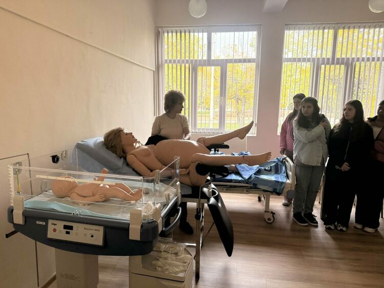 Снимки  СУ „Проф. д-р Асен Златаров“ Минерални бани,