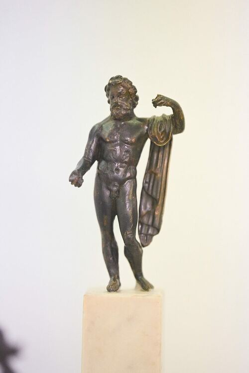 Изложбата „Богове и светилища в Римска Тракия“ бе открита в Регионалния исторически музей