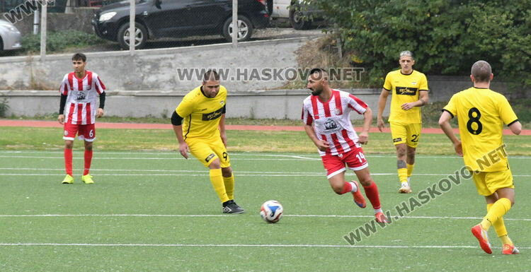 8 гола видяха запалянковците на стадион „Младост“