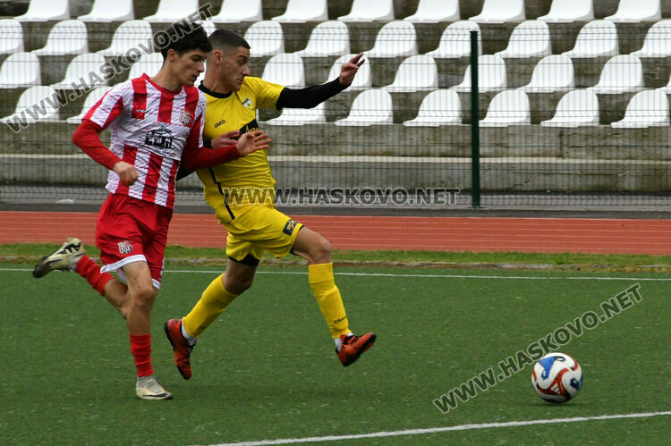 8 гола видяха запалянковците на стадион „Младост“