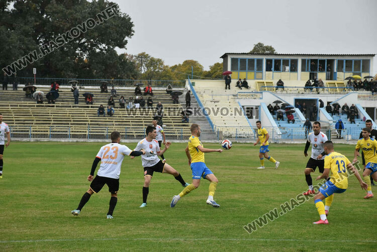 В мач със 7 гола „Димитровград“ загуби от „Раковски“ 