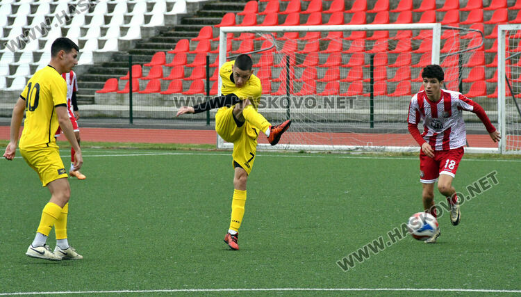 8 гола видяха запалянковците на стадион „Младост“