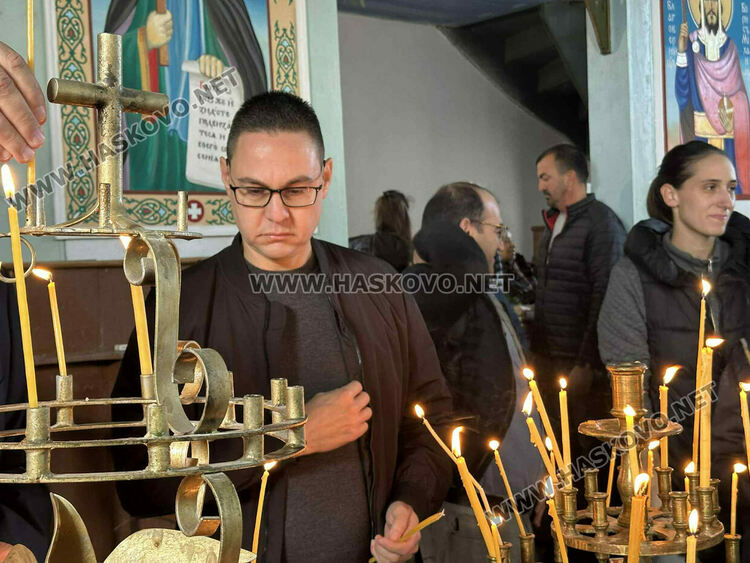 Литургия, водосвет и курбан за стогодишния юбилей на църквата в село Конуш 