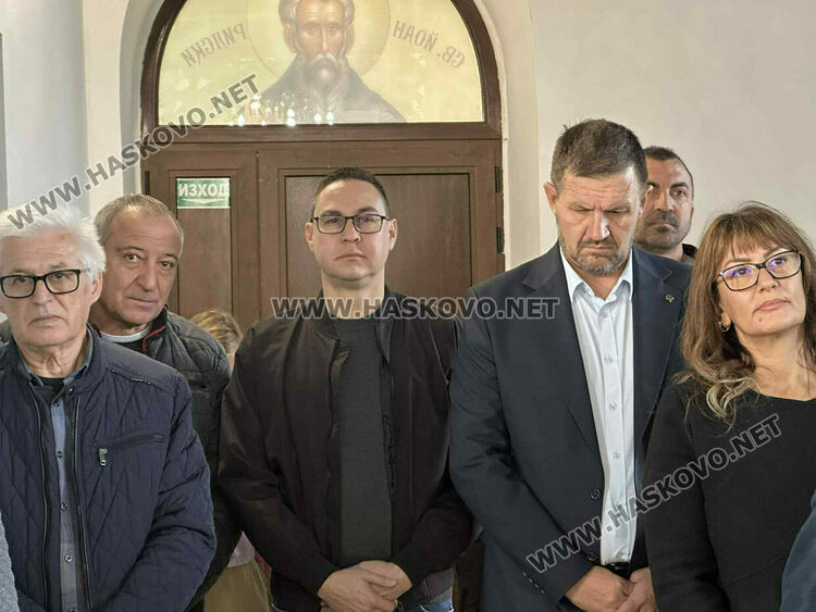 Литургия, водосвет и курбан за стогодишния юбилей на църквата в село Конуш 