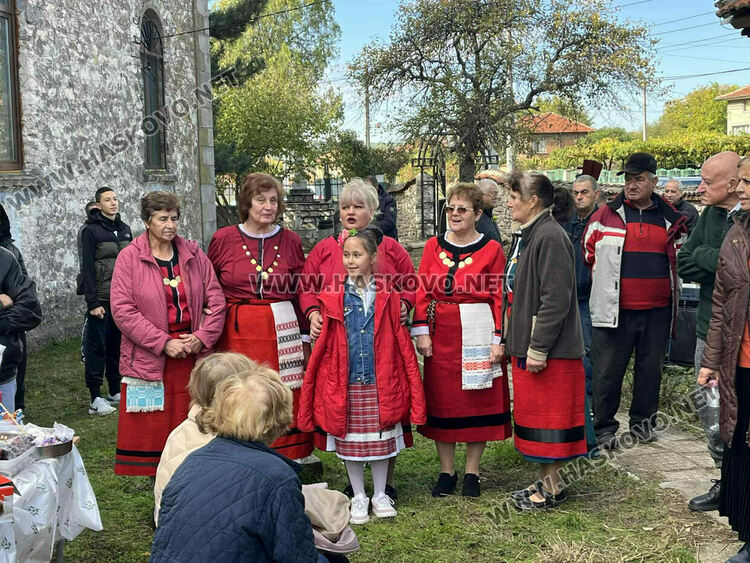 Литургия, водосвет и курбан за стогодишния юбилей на църквата в село Конуш 