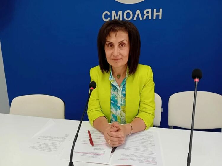 Адв. Елена Радева: Плащанията в брой при сделки с имоти носят висок риск от измами