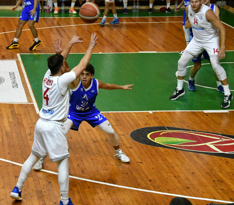 Баскетболистите на „Хасково“ биха „Левски“ за четвърти успех през сезона 