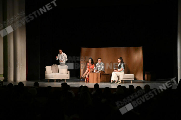 Актрисата Яна Маринова:Младите хора на Кърджали са открити и любопитни,показват,че им пука за ставащото около тях