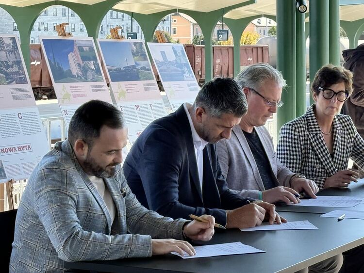 Димитровград подписа споразумение за сътрудничество между новите градове в Европа