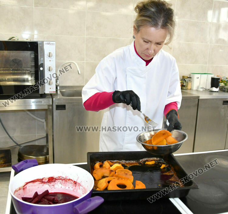 В ПГТ отбелязаха Световния ден на готвача с открит урок и „фюжън“ деликатеси 