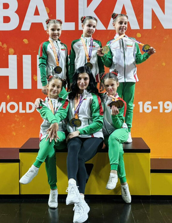 Състезателите на „Виолена“ с два комплекта златни медали от Балканските игри в Молдова