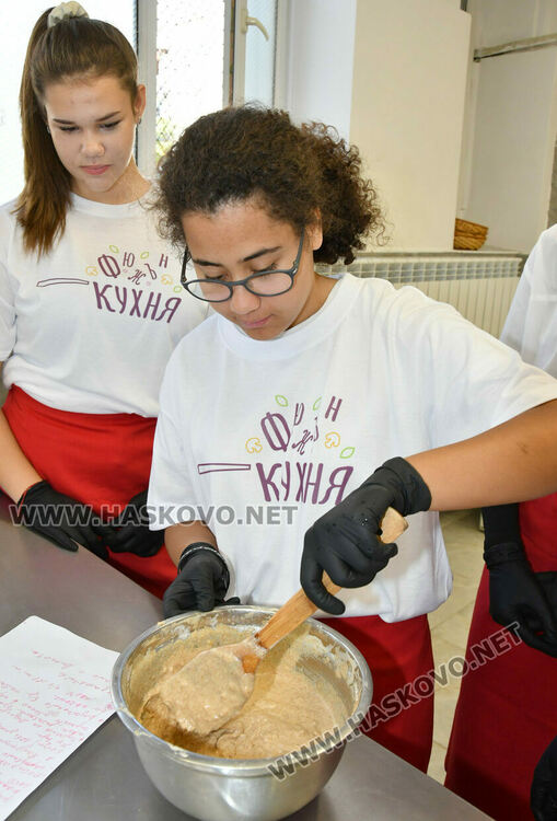 В ПГТ отбелязаха Световния ден на готвача с открит урок и „фюжън“ деликатеси 