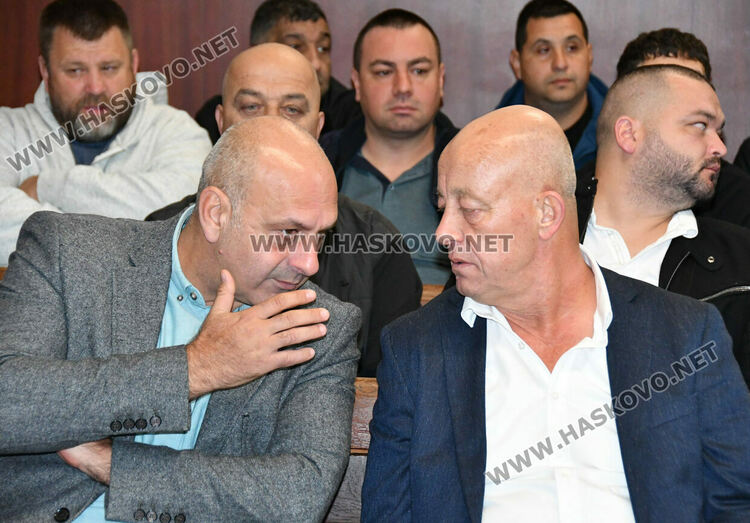 Отстраняват Мюмюн Искендер от длъжността кмет на община Минерални бани