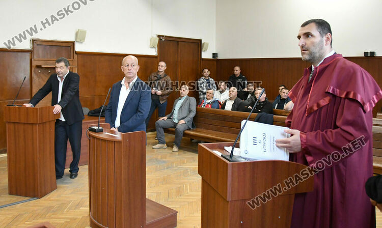 Отстраняват Мюмюн Искендер от длъжността кмет на община Минерални бани