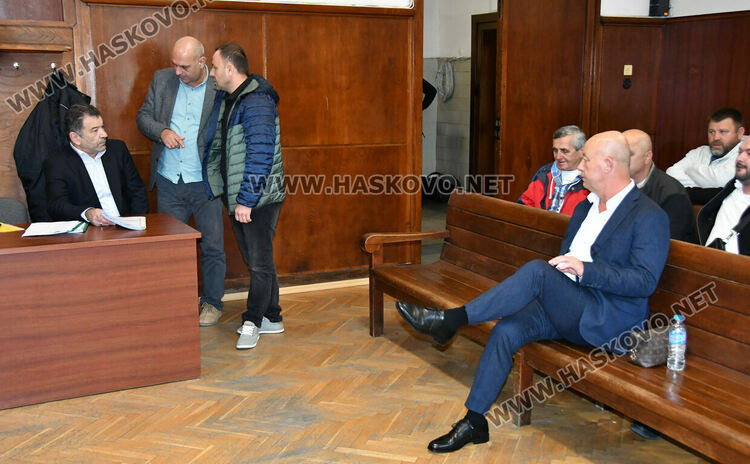 Отстраняват Мюмюн Искендер от длъжността кмет на община Минерални бани