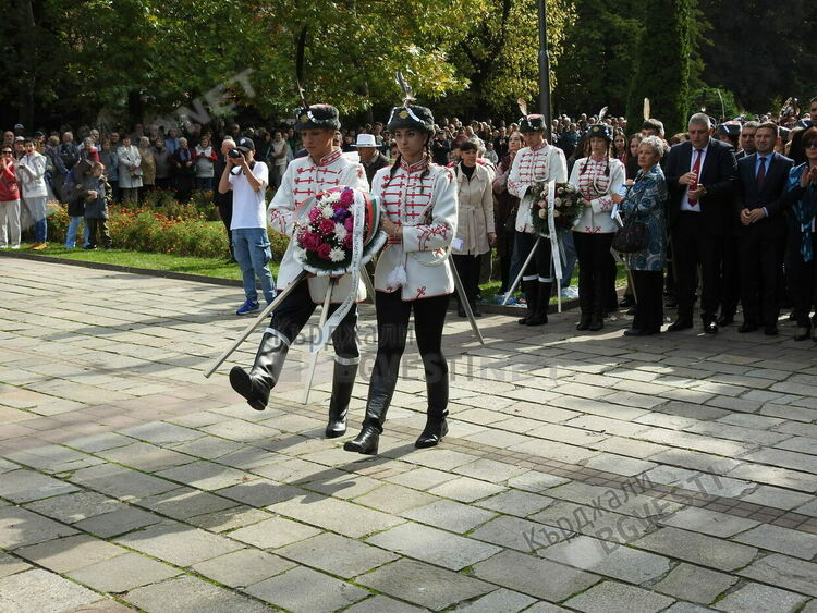 Наталия Киселова в Деня на Кърджали: Градът е пример за толерантност!/снимки/