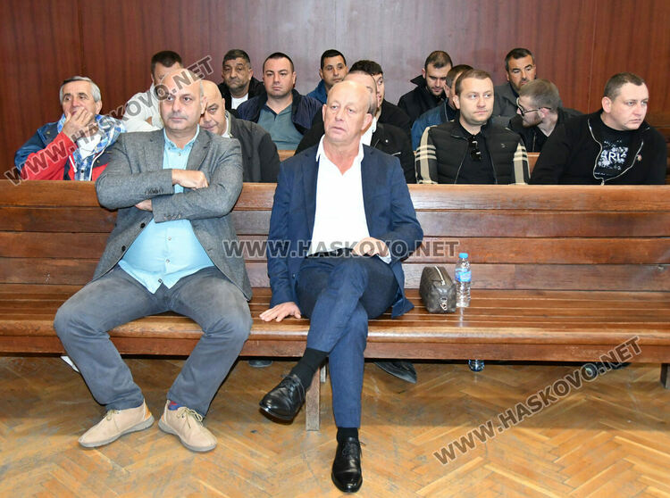 Отстраняват Мюмюн Искендер от длъжността кмет на община Минерални бани