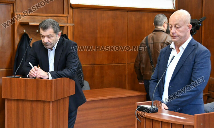 Отстраняват Мюмюн Искендер от длъжността кмет на община Минерални бани