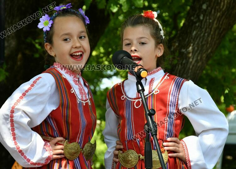 Седмото издание на Националния фолклорен фестивал „Тракия пее“ ще се проведе в село Радиево