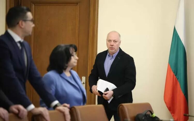 Идеята за ротационен шеф на НС се роди по време на „сглобката“, когато парламентът беше оглавен от Росен Желязков.