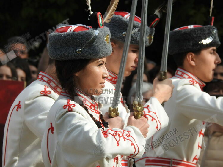 Наталия Киселова в Деня на Кърджали: Градът е пример за толерантност!/снимки/