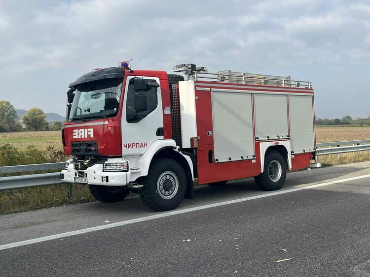 Камион катастрофира на магистрала “Марица” и образува километрична на опашка