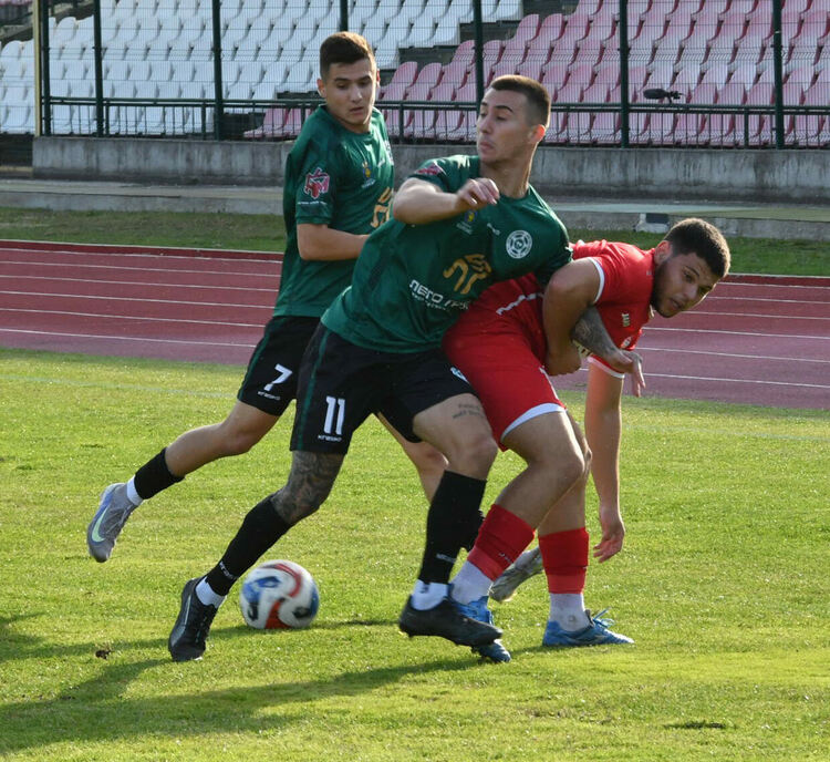 „Нефтохимик“ с минимална победа над десетима от „Хасково“