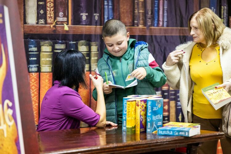 Виктория Бешлийска срещна десетки радомирци в навечерието на празника на града